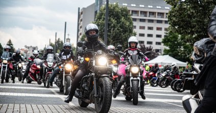 Harmadik alkalommal gurultak a női motorosok